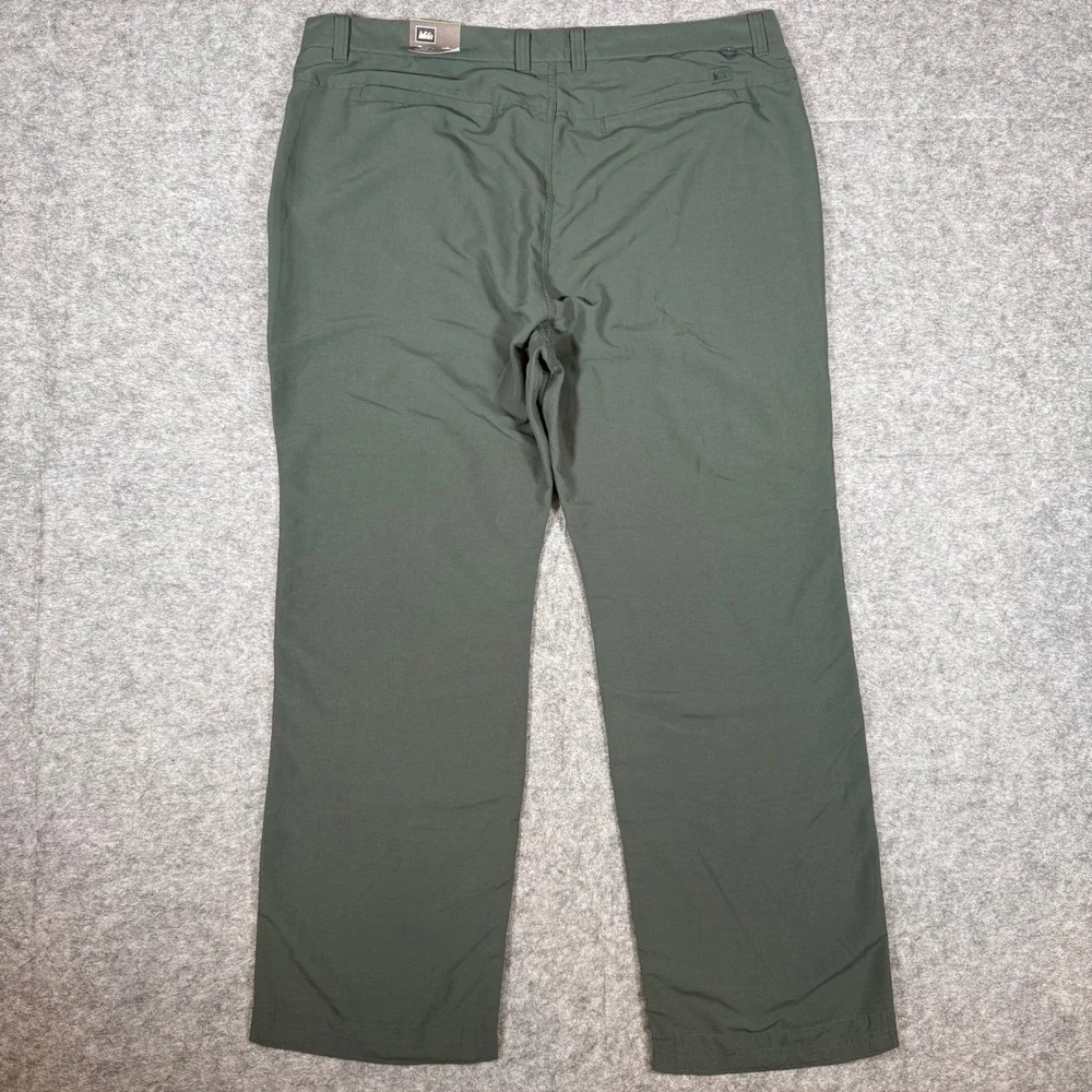 REI Men's  Pants 42x31 Dark Olive Green Nylon Travel Hiking‎ NWT